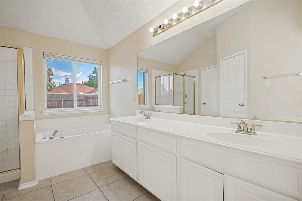 2520 Walnut Creek Drive, Mesquite, TX 75181