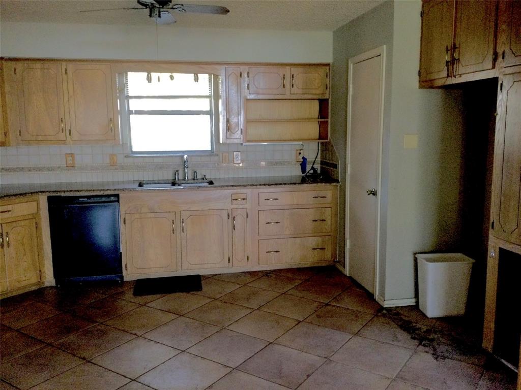 20 Crescent Drive, Star Harbor, TX 75148