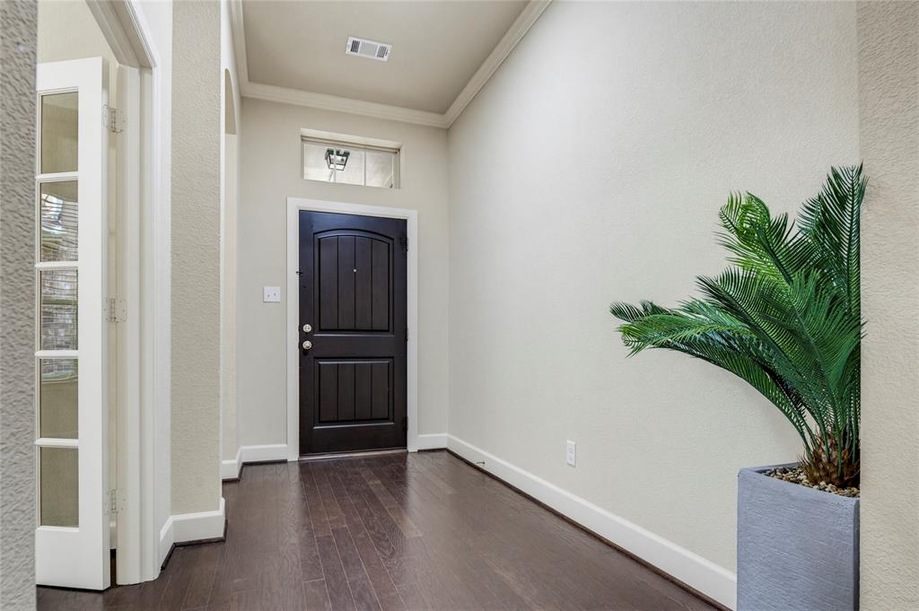 5928 Silverton Avenue, McKinney, TX 75070