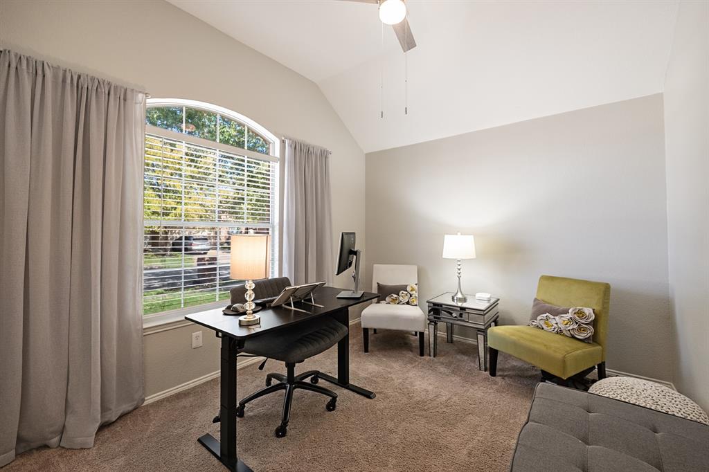 836 Bowie Drive, Lavon, TX 75166