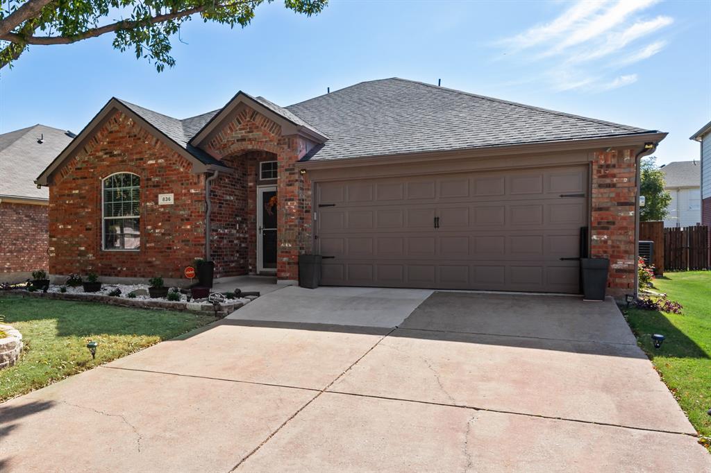 836 Bowie Drive, Lavon, TX 75166