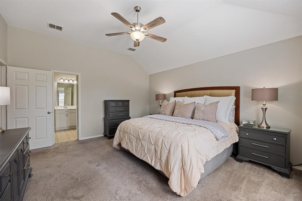 836 Bowie Drive, Lavon, TX 75166
