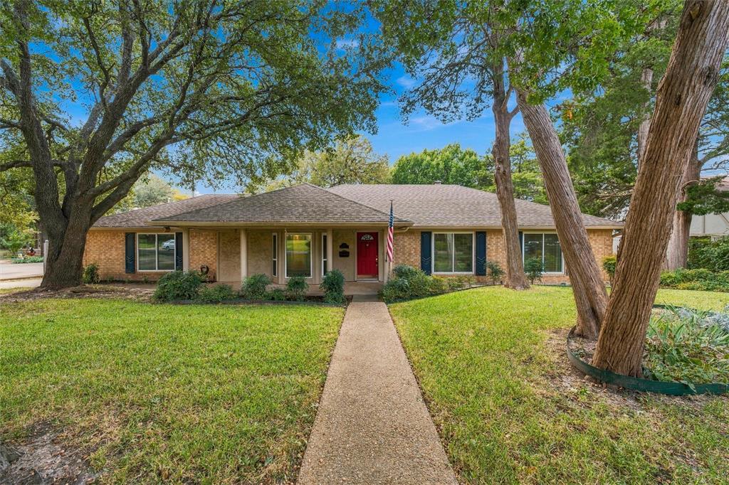 218 White Hall Road, Woodway, TX 76712