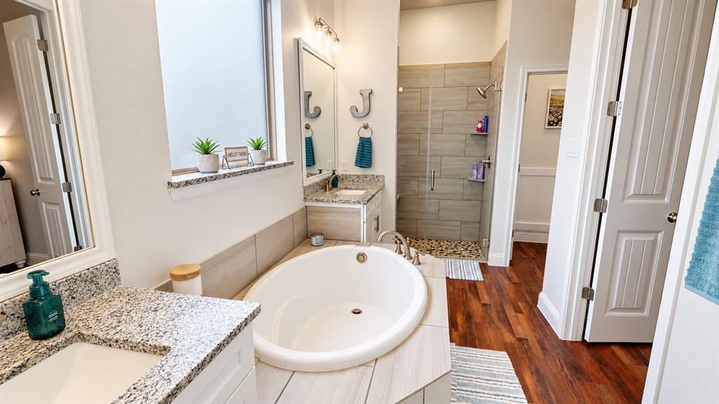 901 Blaine Street, Athens, TX 75751