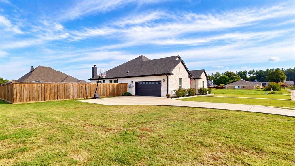 901 Blaine Street, Athens, TX 75751