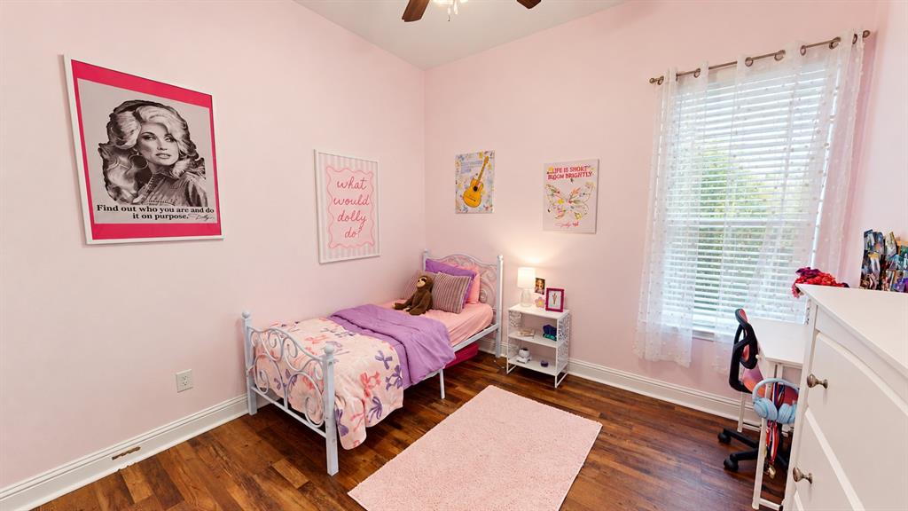 901 Blaine Street, Athens, TX 75751