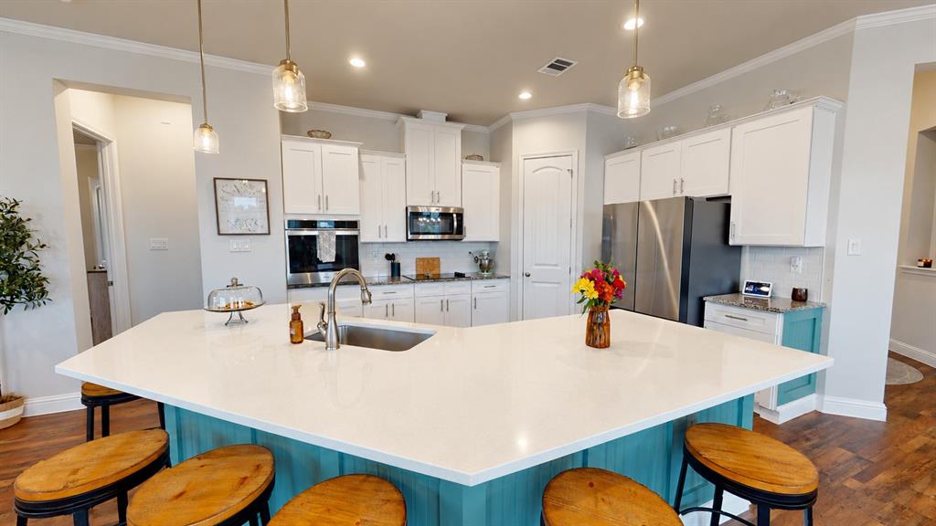 901 Blaine Street, Athens, TX 75751