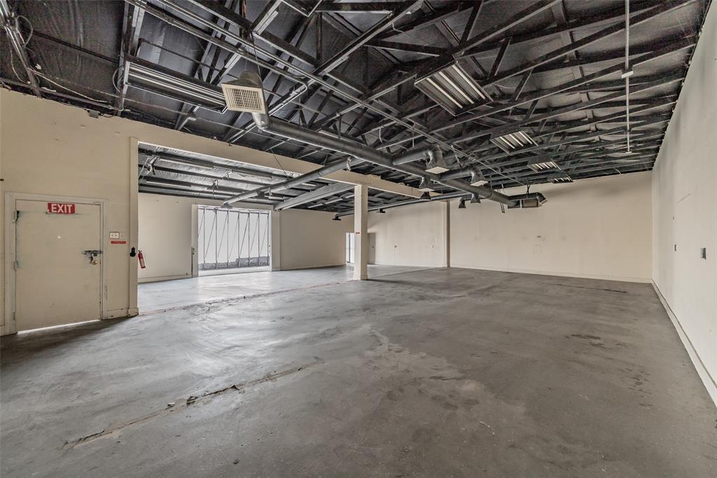 4831 W Davis Street, Dallas, TX 75211