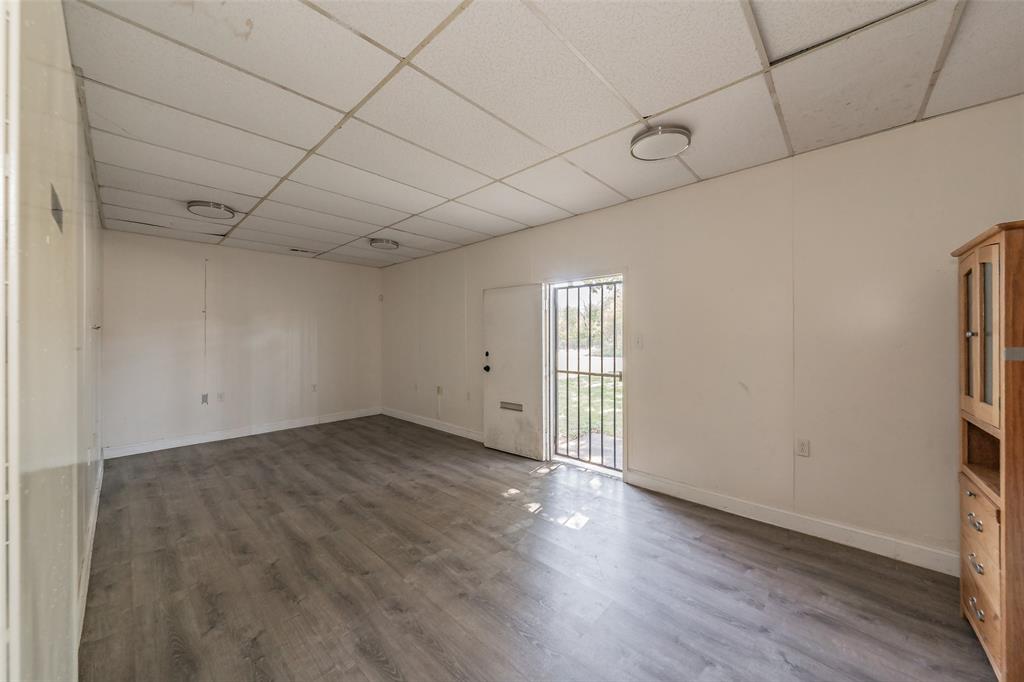 4831 W Davis Street, Dallas, TX 75211