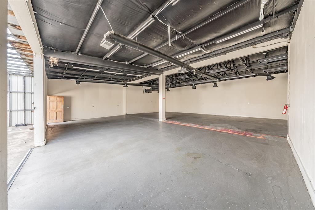4831 W Davis Street, Dallas, TX 75211
