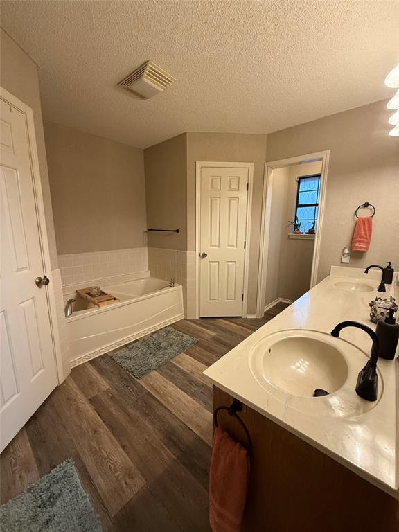 1208 Chaparral Lane, Granbury, TX 76048
