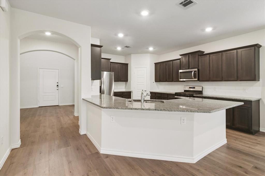 4008 Glastonbury Road, McKinney, TX 75071