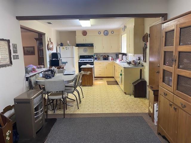 3802 St Hwy 31 E, Athens, TX 75751