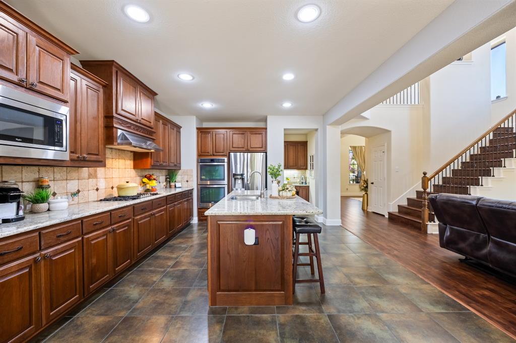 1036 Knoxbridge Road, Forney, TX 75126
