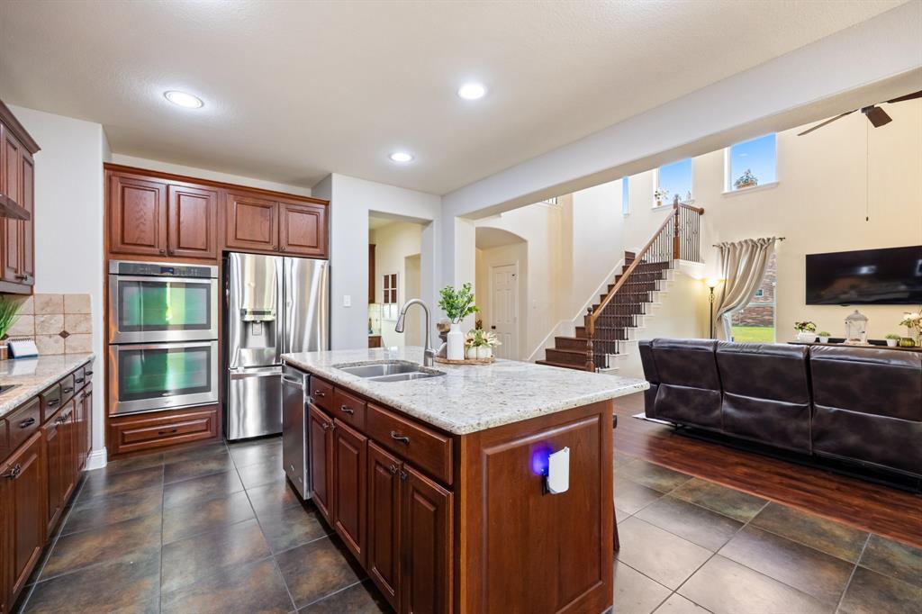 1036 Knoxbridge Road, Forney, TX 75126