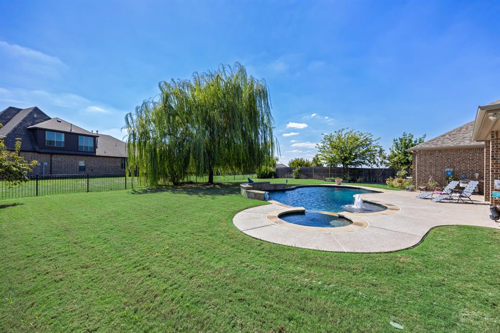 1036 Knoxbridge Road, Forney, TX 75126