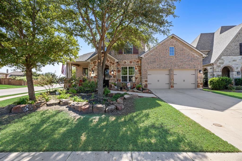 Nice large corner lot Nice large corner lot