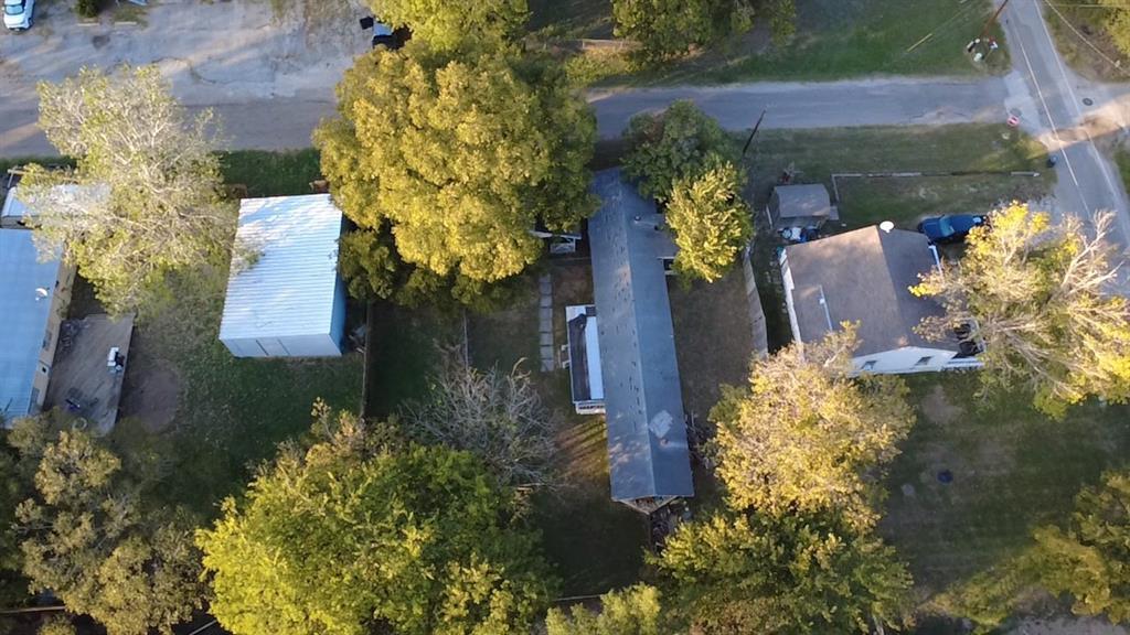407 W Witt Street, Wolfe City, TX 75496