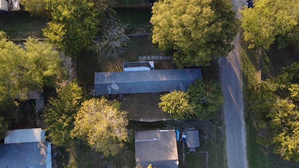 407 W Witt Street, Wolfe City, TX 75496