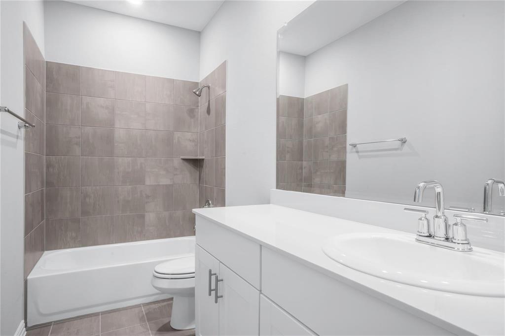 2327 Rocky Mountain Drive, Royse City, TX 75189