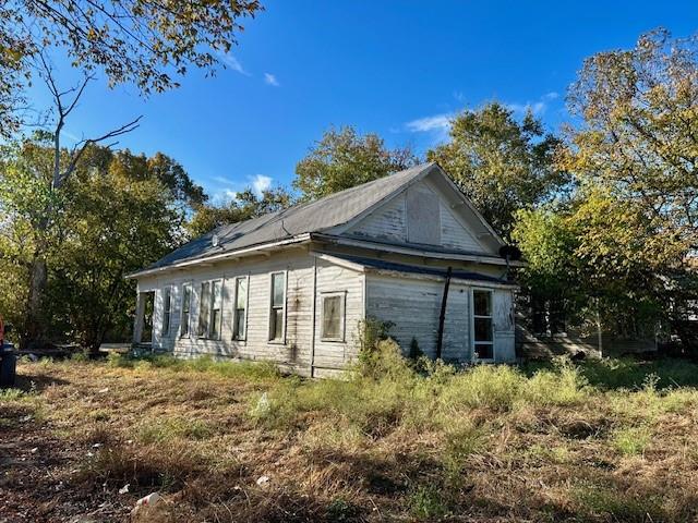 511 E Ross Avenue, Mart, TX 76664