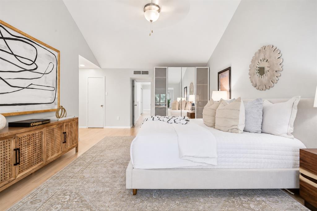 6840 E Northwest Highway, Dallas, TX 75231