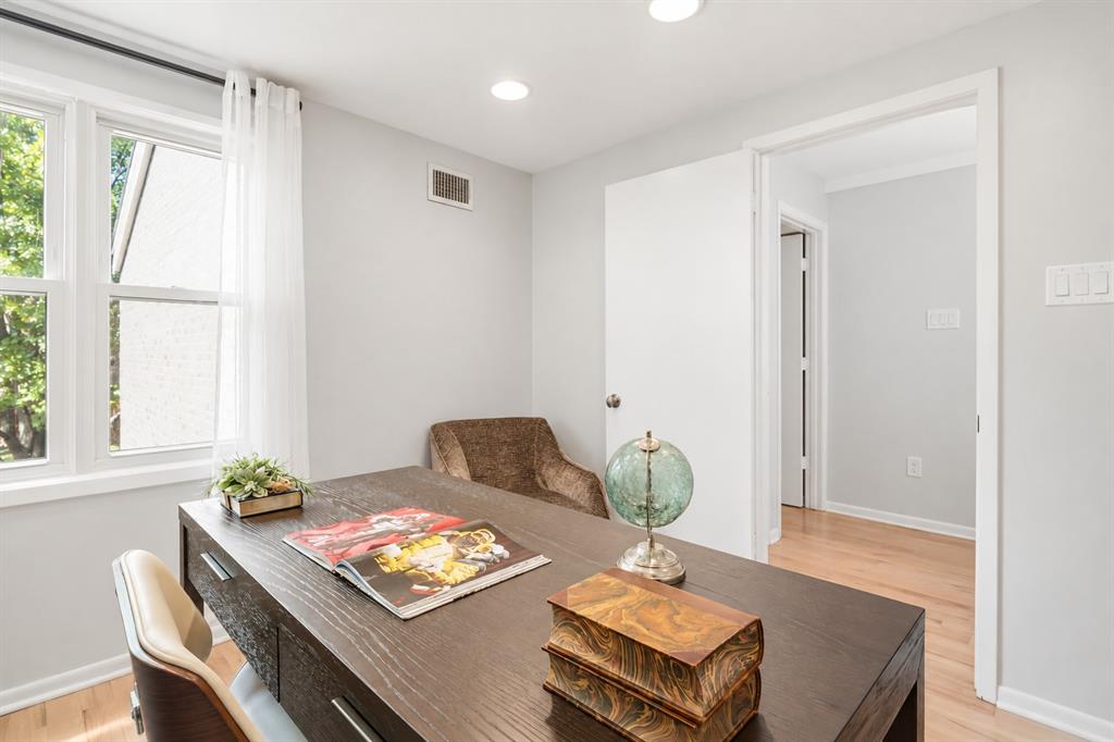 6840 E Northwest Highway, Dallas, TX 75231