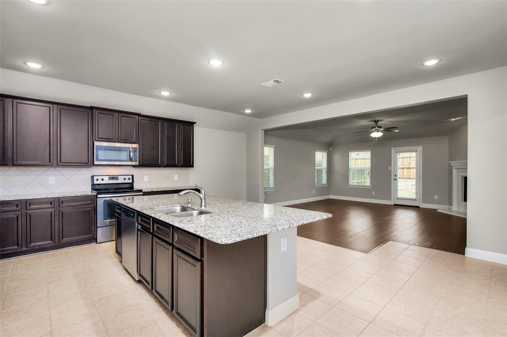2142 Erika Lane, Forney, TX 75126