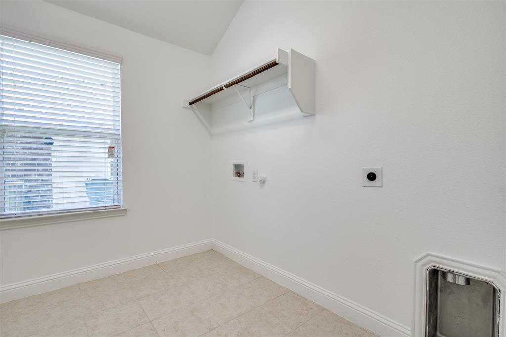 2142 Erika Lane, Forney, TX 75126