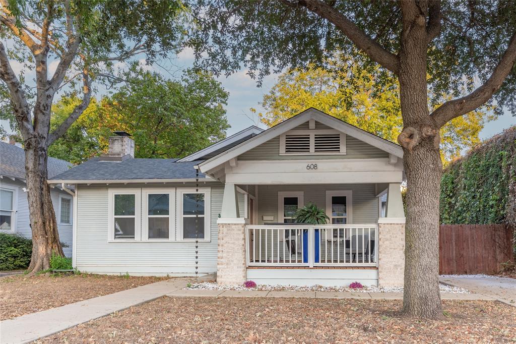Stunning Craftsman home with an updated and modern interior Stunning Craftsman home with an updated and modern interior