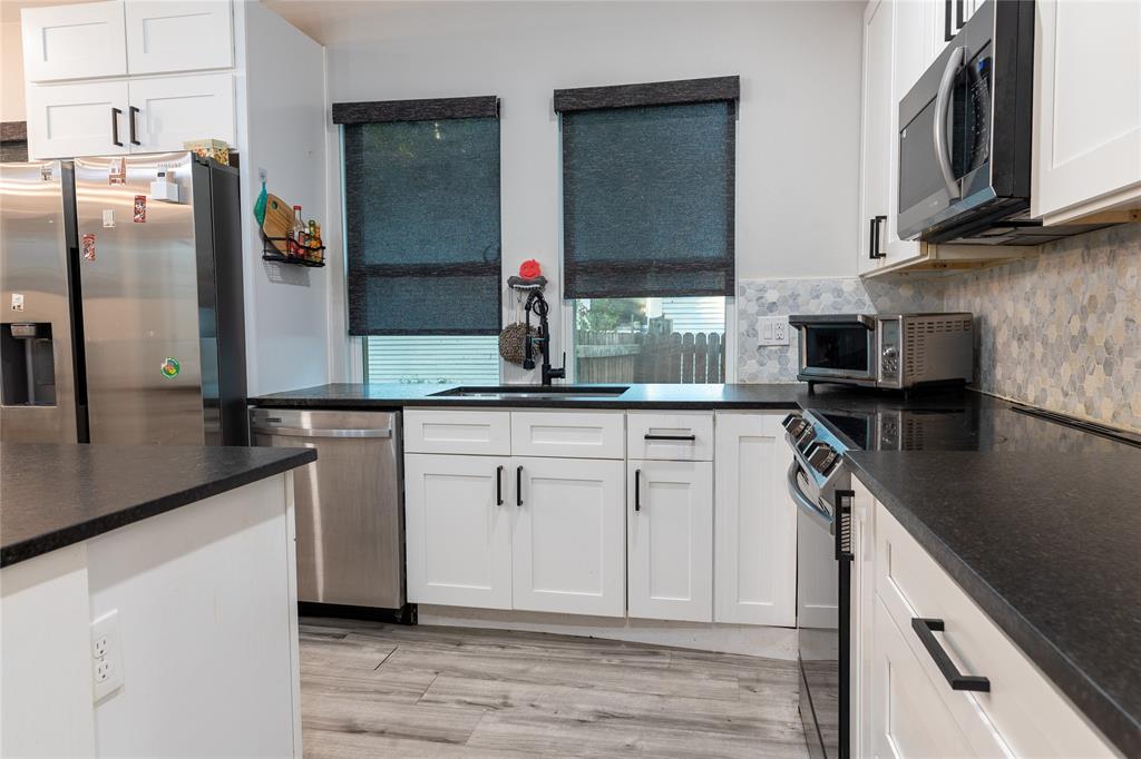 608 N Edgefield Avenue, Dallas, TX 75208