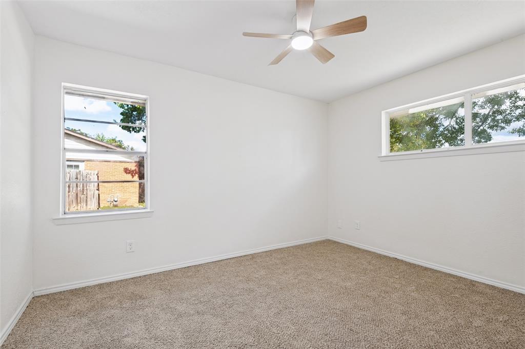 1734 Glen Key Street, Grand Prairie, TX 75051