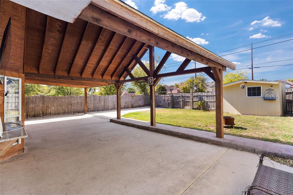 702 Bishop Street, Cedar Hill, TX 75104