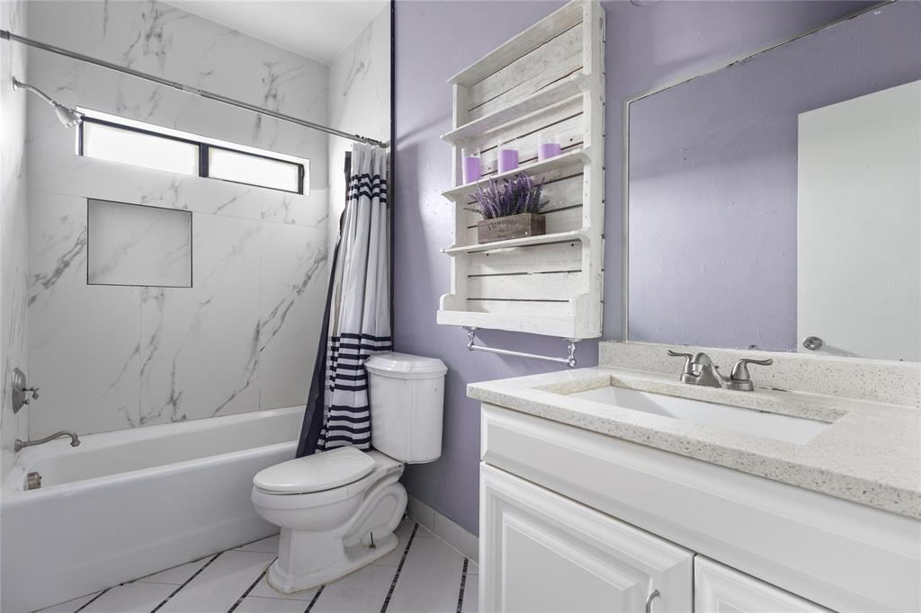 702 Bishop Street, Cedar Hill, TX 75104