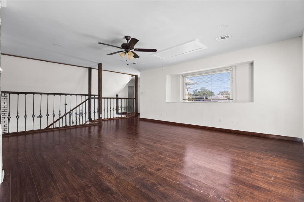 702 Bishop Street, Cedar Hill, TX 75104