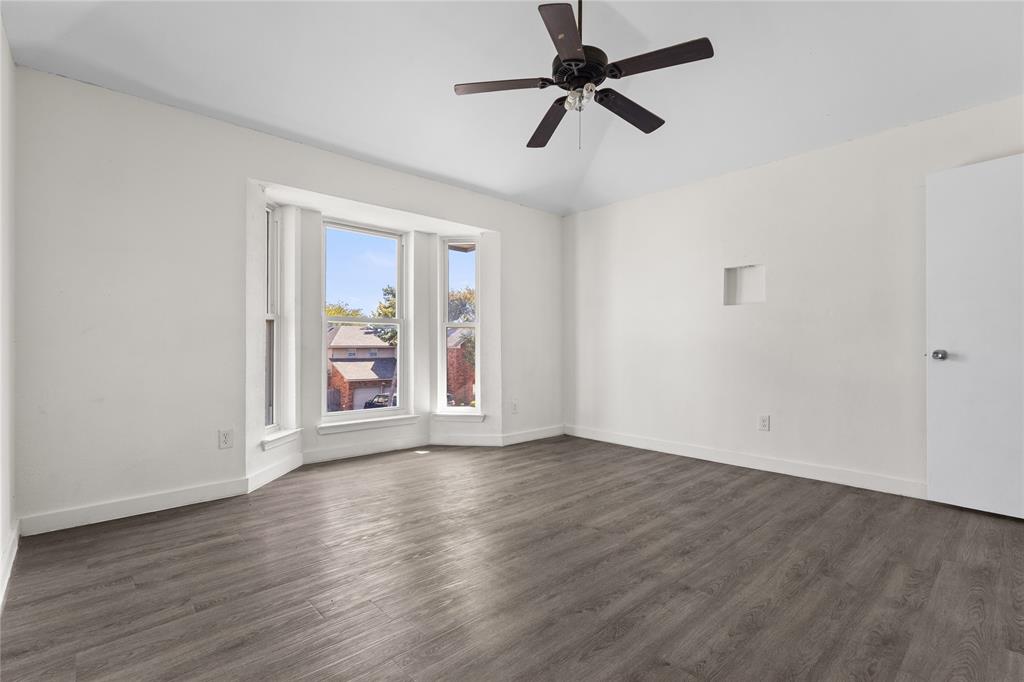 702 Bishop Street, Cedar Hill, TX 75104