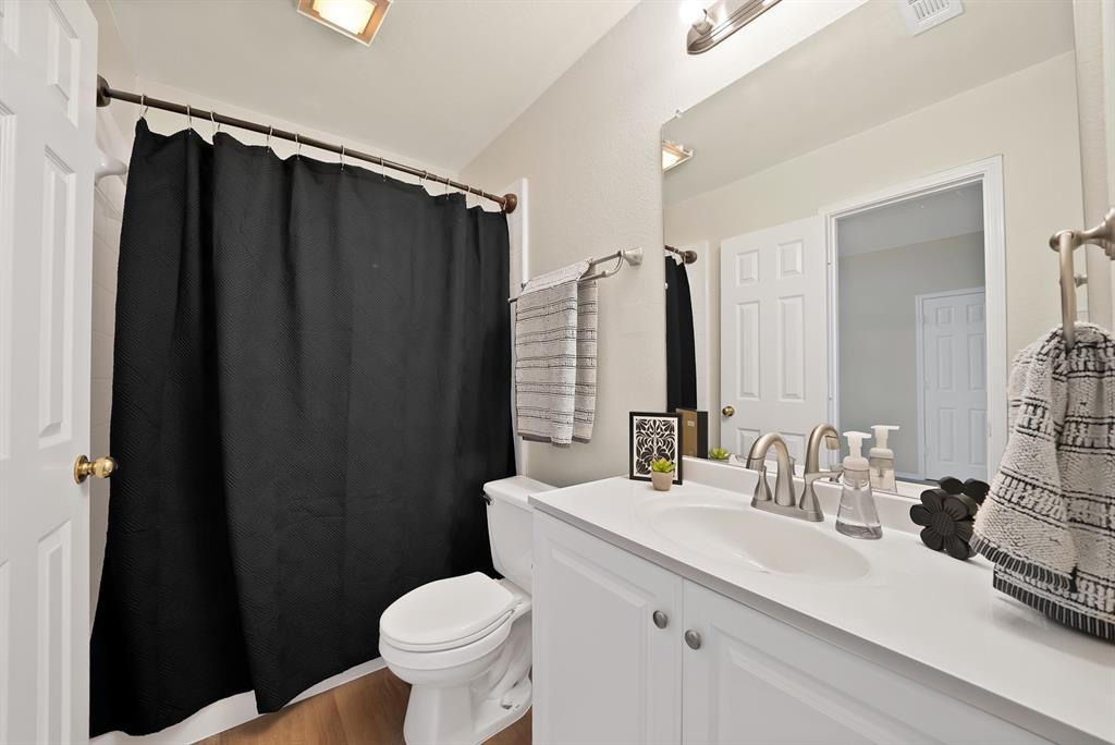 4312 Still Meadow Court, Grand Prairie, TX 75052