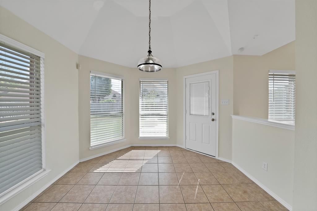 4312 Still Meadow Court, Grand Prairie, TX 75052