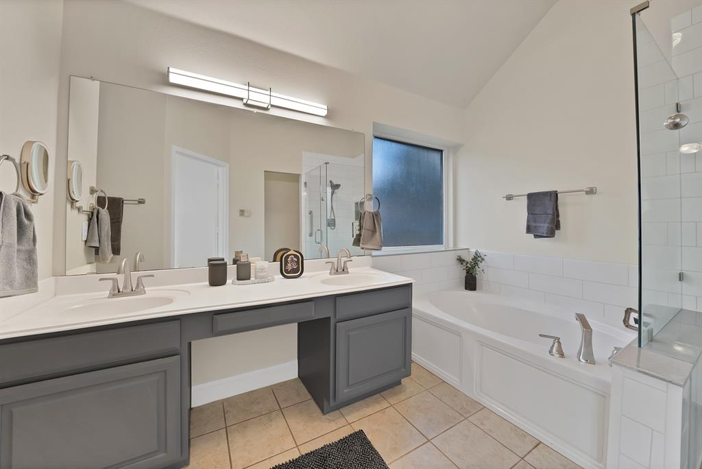 4312 Still Meadow Court, Grand Prairie, TX 75052