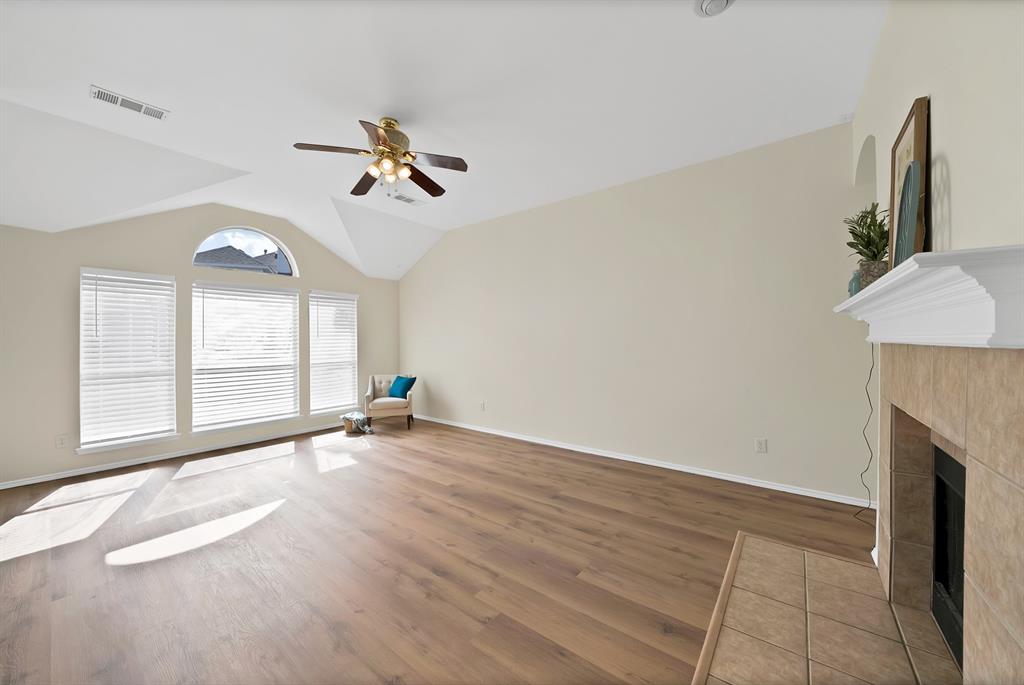 4312 Still Meadow Court, Grand Prairie, TX 75052