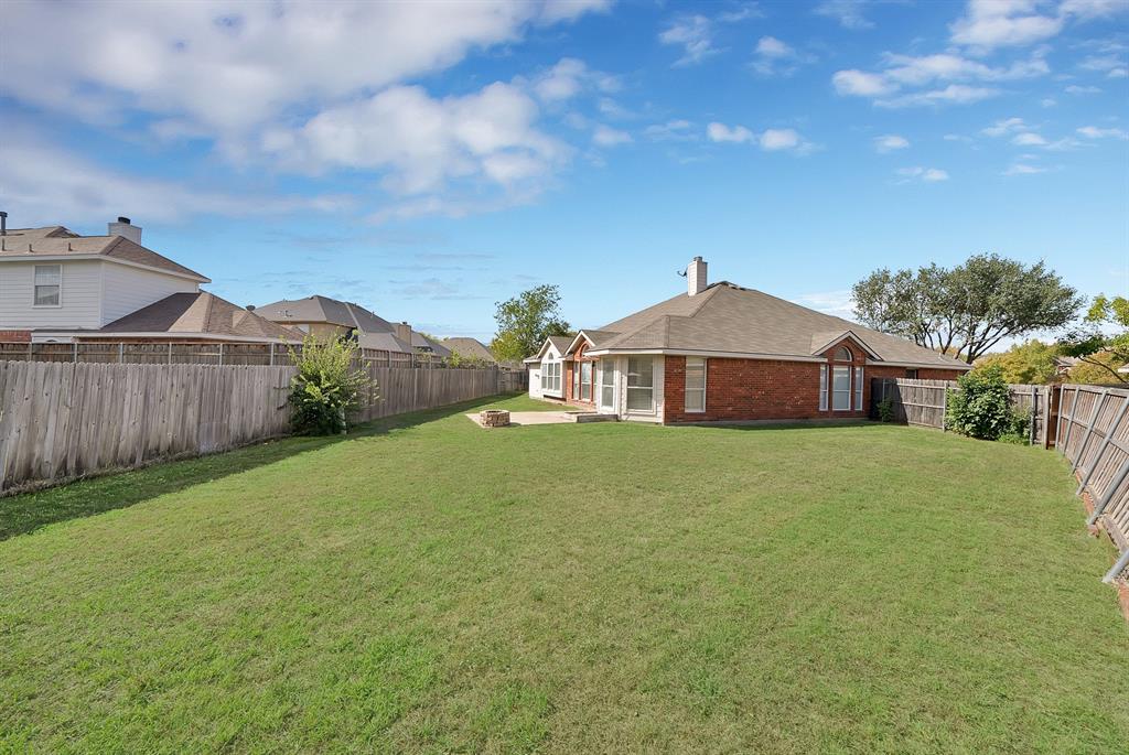 4312 Still Meadow Court, Grand Prairie, TX 75052