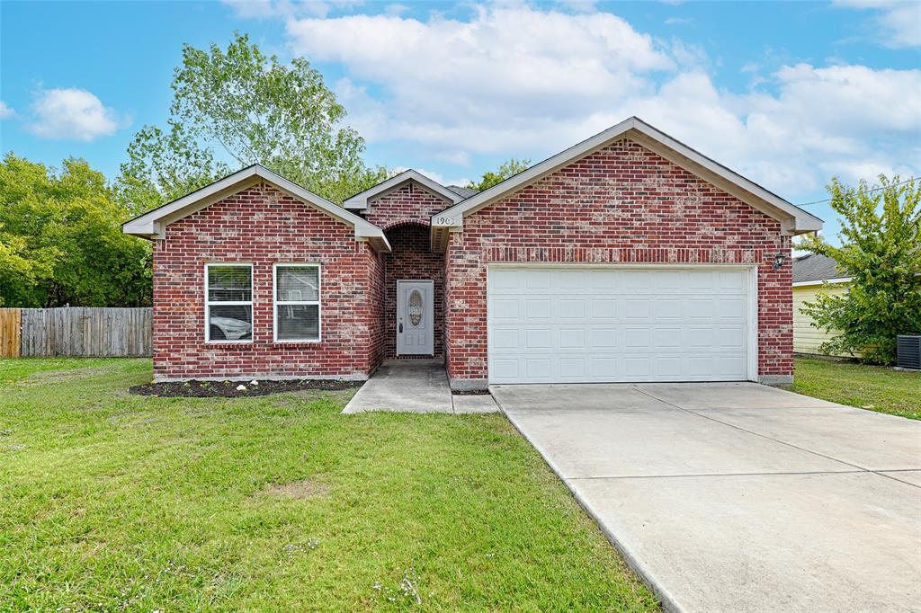 1903 Morgan Street, Greenville, TX 75401
