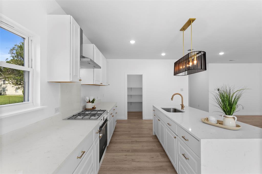 4406 S Ottawa Road, Dallas, TX 75212