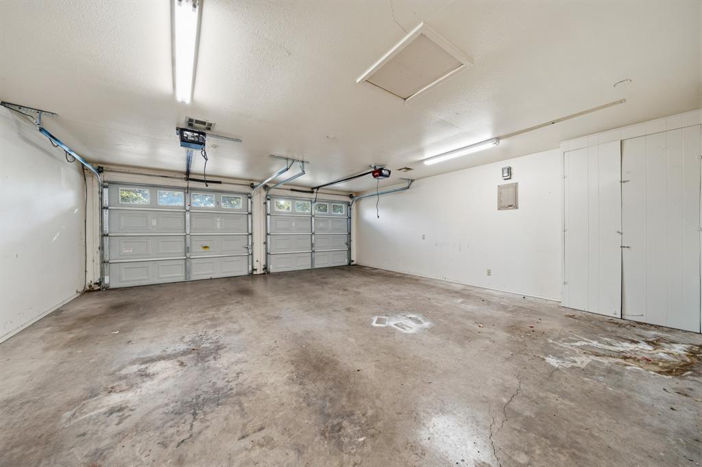 266 Rockford Road, Woodway, TX 76712