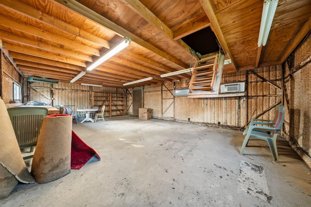 266 Rockford Road, Woodway, TX 76712