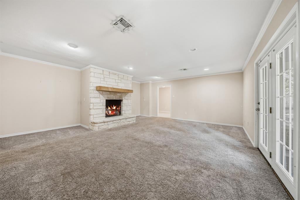 266 Rockford Road, Woodway, TX 76712