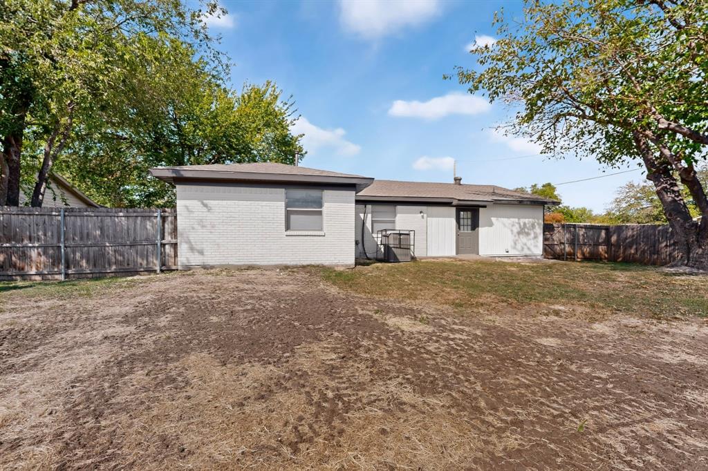 2978 Joanna Drive, Farmers Branch, TX 75234