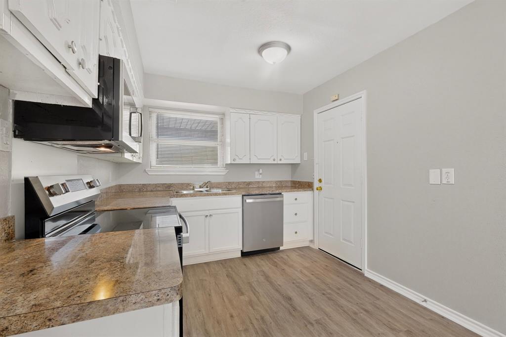 2978 Joanna Drive, Farmers Branch, TX 75234