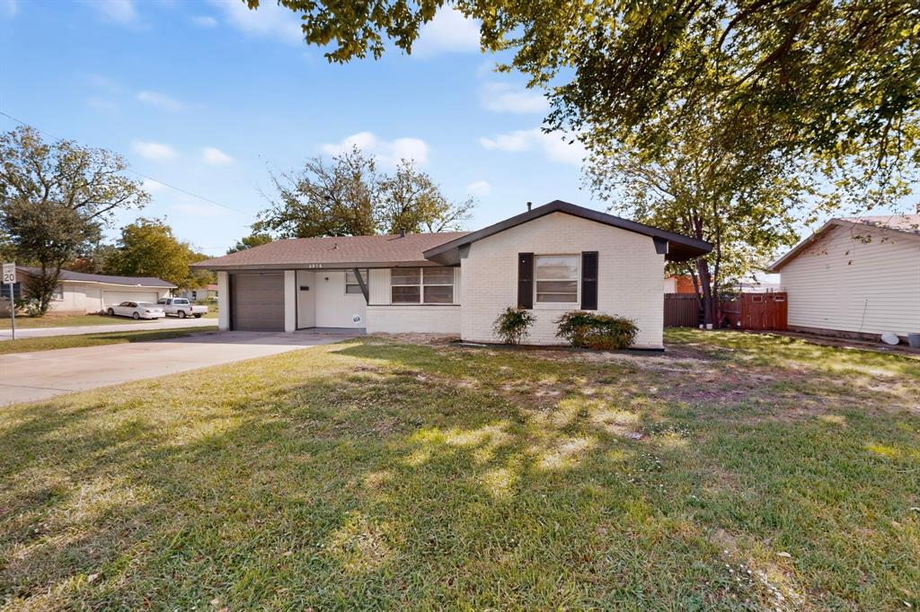 2978 Joanna Drive, Farmers Branch, TX 75234