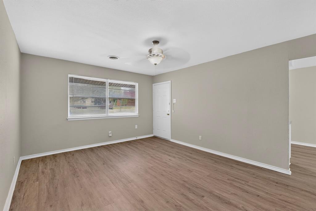 2978 Joanna Drive, Farmers Branch, TX 75234